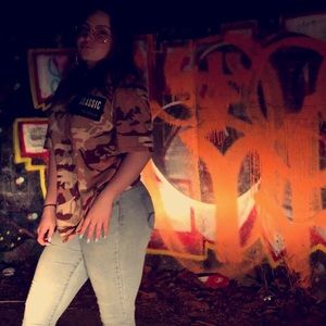 Meet your Posher, Allison